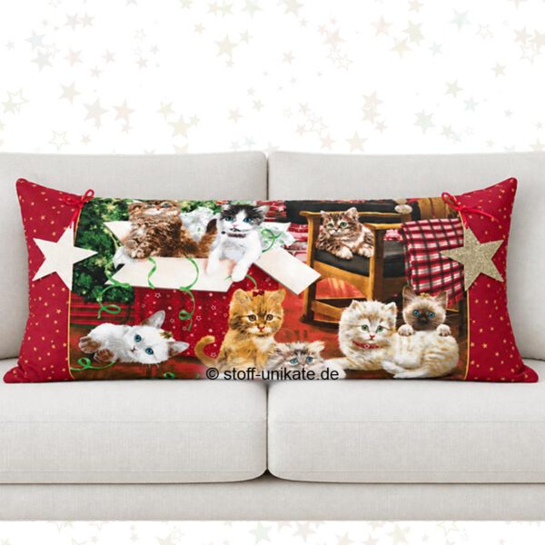 Dekokissen mit WEihnachtsmotvien und Katzen. Stoff-Unikate handmade in Germany