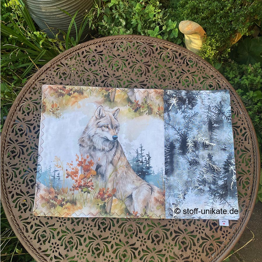 Tischsets mit Wolfsmotiven genäht aus reiner Baumwolle. Stoff-Unikate handmade in Germany