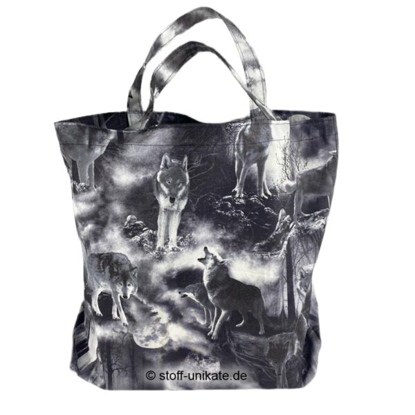 Einkaufstasche aus Stoff mit Mystic Wolfes. Stoff-unikate handmade in germany