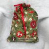 XL Stoffsack, Geschenkbeutel, Geschenkverpackung genäht aus reinen Baumwollstoffen. Innen und außen gefüttert mit Weihnachtsmotiven. Unikat handmade in Germany