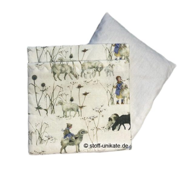 Rapskissen, Körnerkissen <br>Baby-Kissen mit Inlett <br>„Winter Schäfchen" <br> Geschenk zur Taufe
