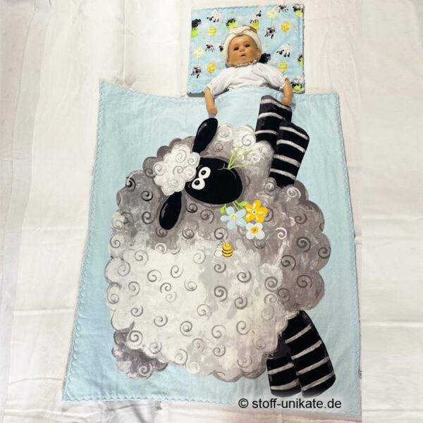 Kinderdecke, babydecke, Krabbeldecke mit Schaf in hellblau. Stoff-Unikat handmade in germany