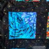 Detailansicht, blume aus Kaffe Fassett Stoff vom Quilt colourful Cats. tagesdecke- Kuscheldecke. Stoff-Unikat handmade in Germany