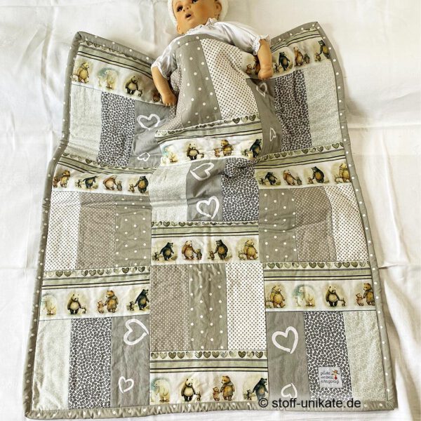 Babydecke dreilagig genäht aus hochwertigen Baumwollstoffen, Bambusfrottee und innen mit Fleece gefüttert. Stoff-Unikat handmade in Germany