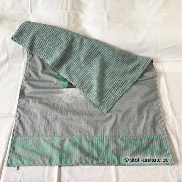 Babytuch, Babydecke 2-lagig genäht aus hochwertigen Stoffen u. a. reine Baumwolle und Baumwollwaffelstrickstoff. Stoff-Unikat handmade in Germany