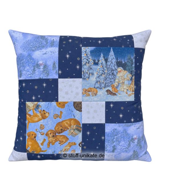 Dekokissen mit Santa Claus und Hundewelpen im Winter. Stoff-Unikate handmade in germany