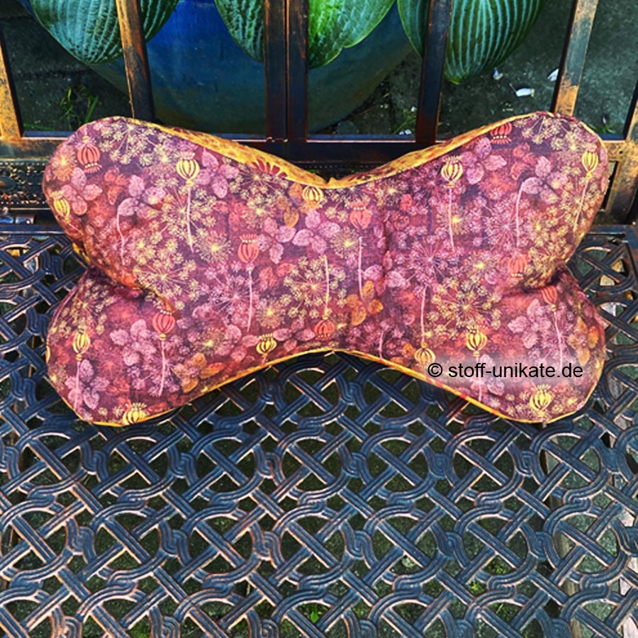 Leseknochen aus der Serie Herbstzauber. Stoff-Unikat handmade in germany