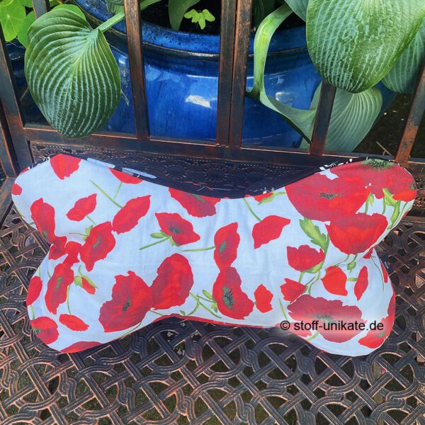 Nackenkissen, Leseknochen mit Mohnblumen genäht aus hochwertiger Baumwolle. Stoff-Unikate handmade in germany