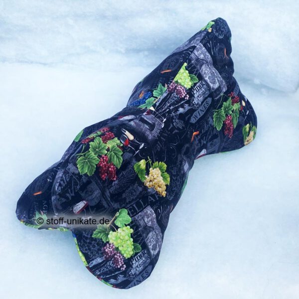 Nackenkissen, Leseknochen für den Weingenießer. Mit Weinmotiven und Weintrauben. Stoff-Unikate handmade in Germany