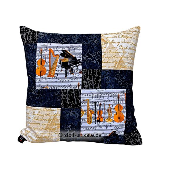 Dekokissen mit Musiknoten und Musikinstrumenten. Stoff-Unikate handmade in germany