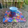 B-Geschenkset bestehend aus Porzellanbecher und Stoffdeckchen. Stoff-Unikate handmade in Germany