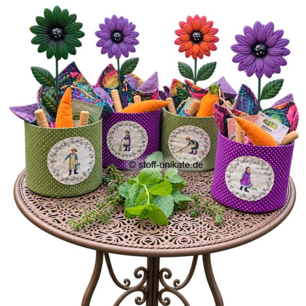 Geschenk-Sets mit vier verschiedenen Utensilos und gartenzubehör. Stoff-Unikate handmade in germany