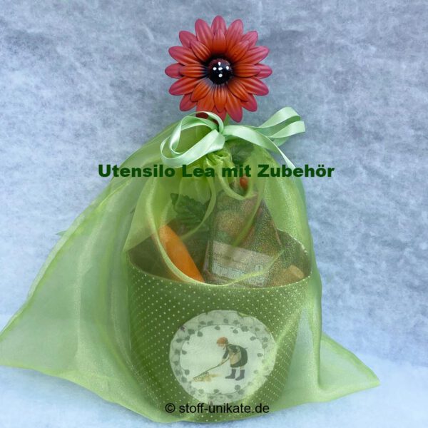 Lea_geschenkverpackung mit Zubehör. Stoff-Unikate handmade in Germany