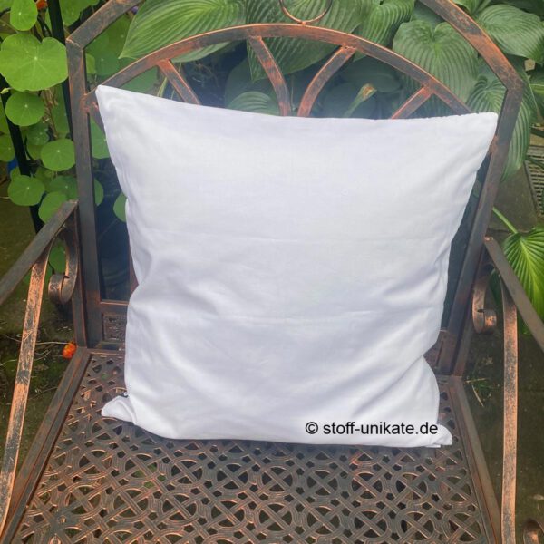 Rückseite vom weißen Yin Yang Designerkissen. Stoff-Unikate handmade in Germany