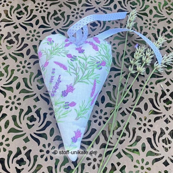 Lavendel-Duft-Herz 'Größe ca. 18 cm. Stoff-Unikate handmade in Germany