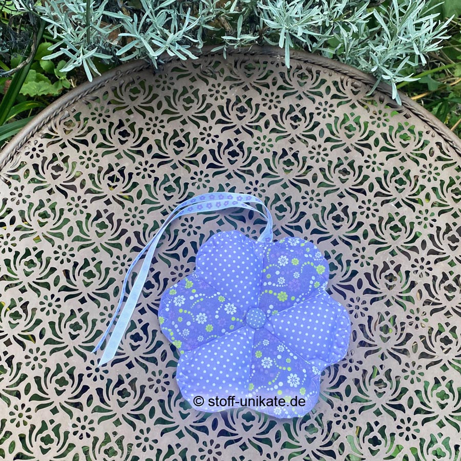 Duftkissen in Blumenform. Gefüllt mit Lavendelblüten aus der Provence. Stoff-Unikate handmade in germany