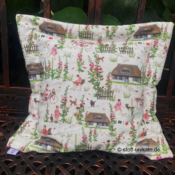 Duftkissen gefüllt mit Lavendel- und Rosenblüten. Kissenbezug genäht aus reiner Baumwolle von acufactum. Stoff-Unikate handmade in Germany