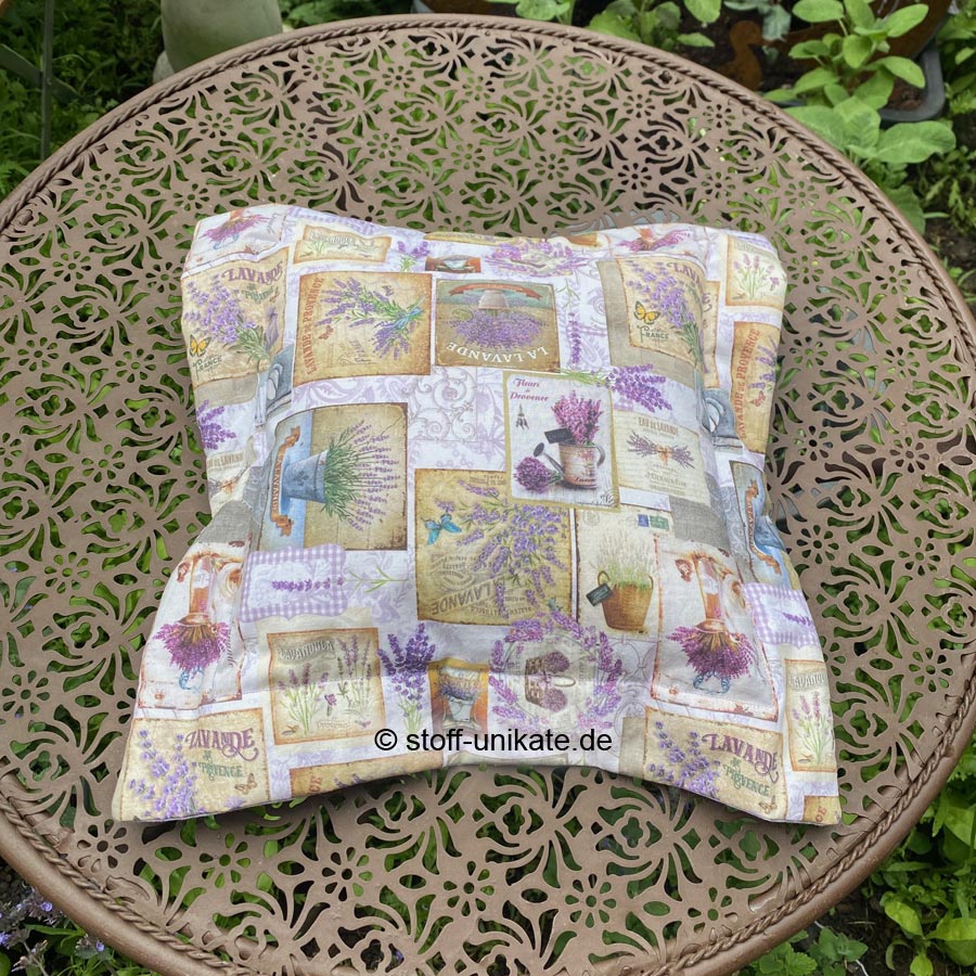 Duftkissen mit Lavendelblüten gefüllt. Stoff-Unikate handmade in Germany