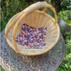 kleines Stoffdeckchen mit Pralinen. Stoff-Unikate handmade in Germany