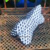 Nackenkissen, Leseknochen in schwarz-weiß mit Yin Yang Motiven. Stoff-Unikate handmade in Germany