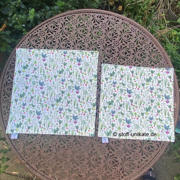 Stoffdeckchen in zwei Größen genäht aus acufactum-Stoffen mit Gemüse. Stoff-Unikate handmade in Germany