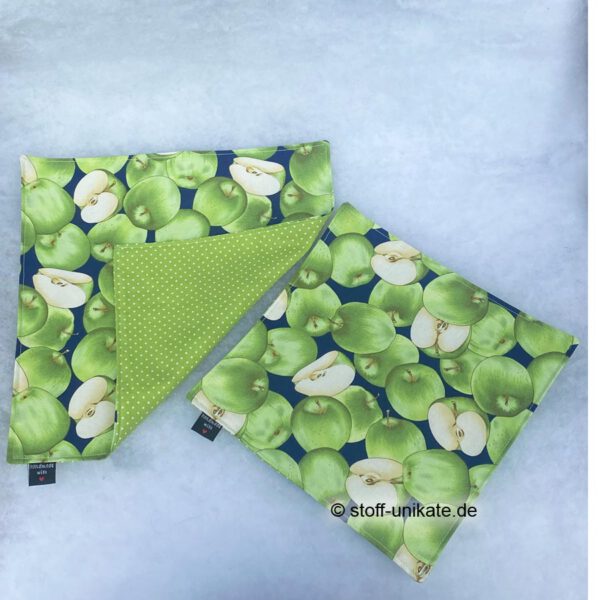 Stoff-Deckchen mit Äpfeln in Grün. Stoff-Unikate handmade in Germany