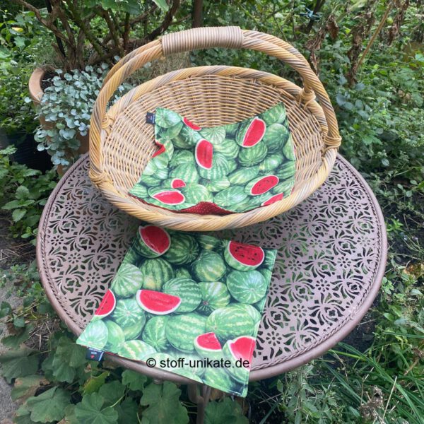 Zwei Stoff-Deckchen mit Melonenmotiven. Stoff-Unikate handmade in Germany