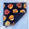 2-lagiges Stoffdeckchen mit Muffin-Motiven. Stoff-Unikate handmade in Germany