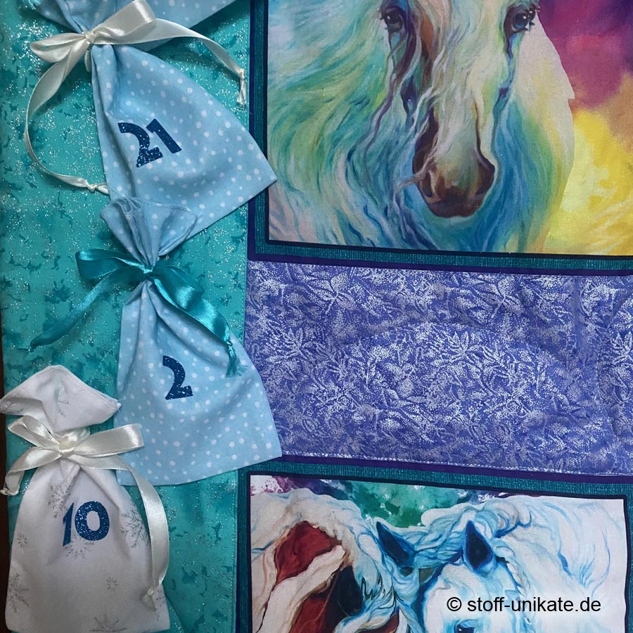 Detailansicht vom Adventskalender Pferdetraum genäht aus hochwertigen Baumwollstoffen. Stoff-Unikate handmade in Germany