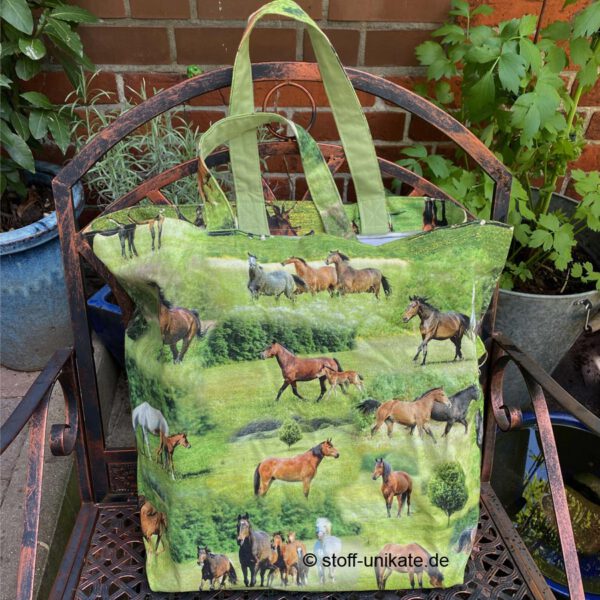 Einkaufstasche, Shopper mit Pferden genäht aus hochwertigen Stoffen. Stoff-Unikat handmade in Germany