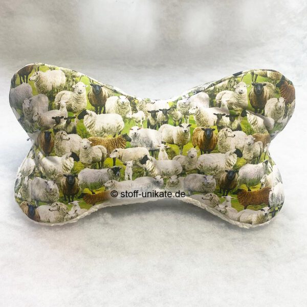 Leseknochen, Stoffknochen mit Schafsmotiven. Stoff-Unikate handmade in Germany