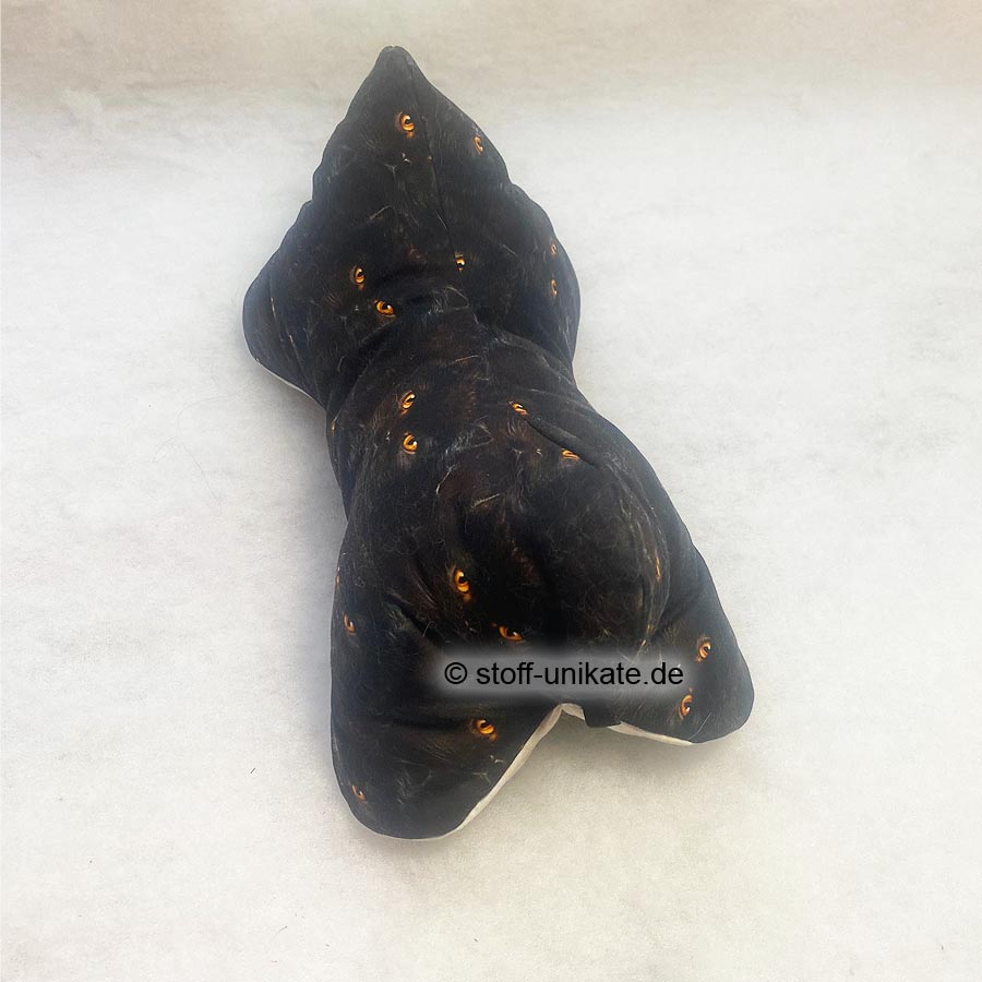 Großer Leseknochen mit Katzenköpfen in black and white. Stoff-unikate handmade in Germany