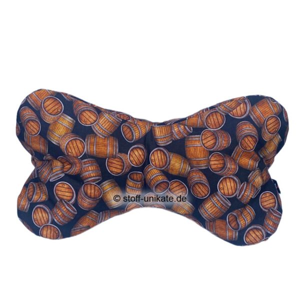 Nackenknochen, Leseknochen mit Weinfässern. Stoff-Unikate handmade in Germany