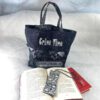 Büchertasche oder Lesezeichen mit totenkopfmotiven und Schriftzug Crime Time. Stoff-Unikate handmade in germany