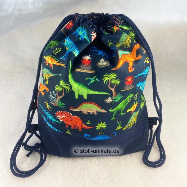 Turnbeutel für Kinder mit Dinosaurier-Motiven. Stoff-Unikate handmade in Germany