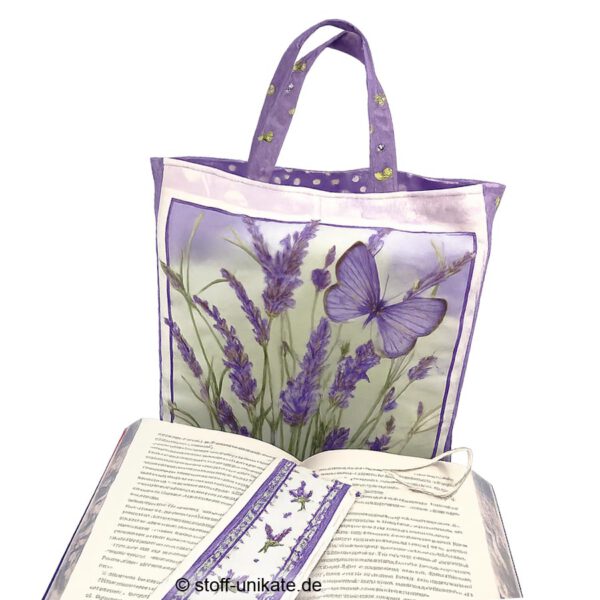 Buchtasche mit Lesezeichen und Lavendelmotiven. Stoff-Unikate handmade in germany