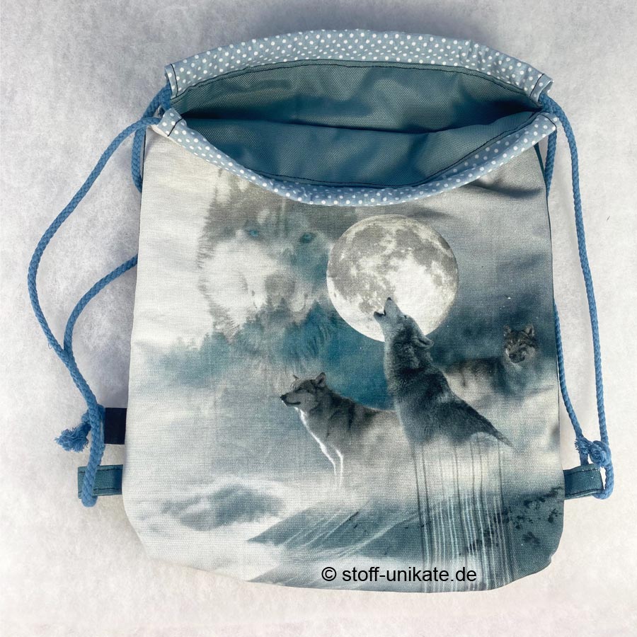 Kinderturnbeutel mit Wolfsmotiven genäht aus Baumwollstoffen. Stoff-Unikate handmade in Germany