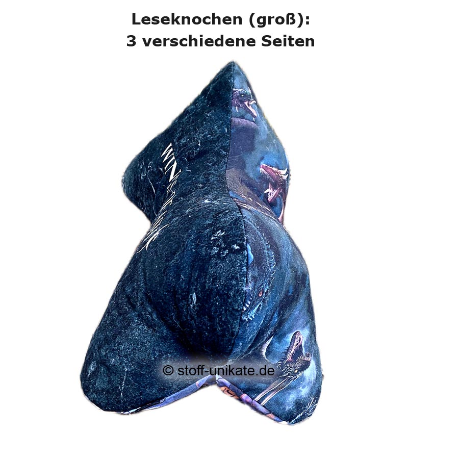 Großer Leseknochen mit drei verschiedenen Stoffseiten und Drachenmotiven. Stoff-Unikate handmade in Germany