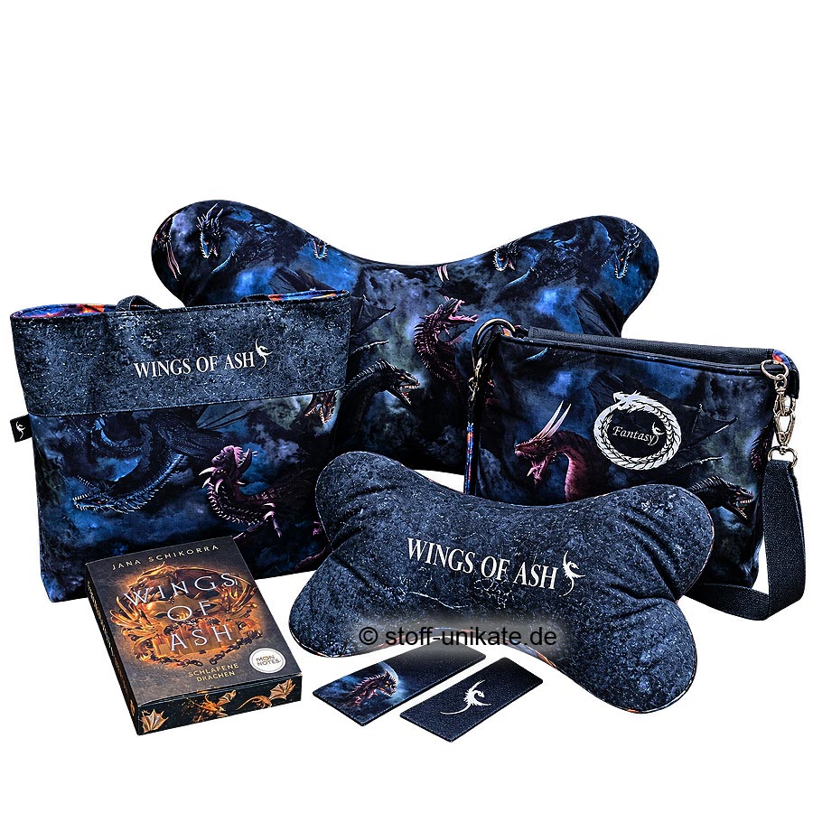 Dilogie Wings of Ash mit passenden Merchandising-Artikeln wie Leseknochen, Büchertaschen und Lesezeichen. Stoff-Unikate handmade in germany