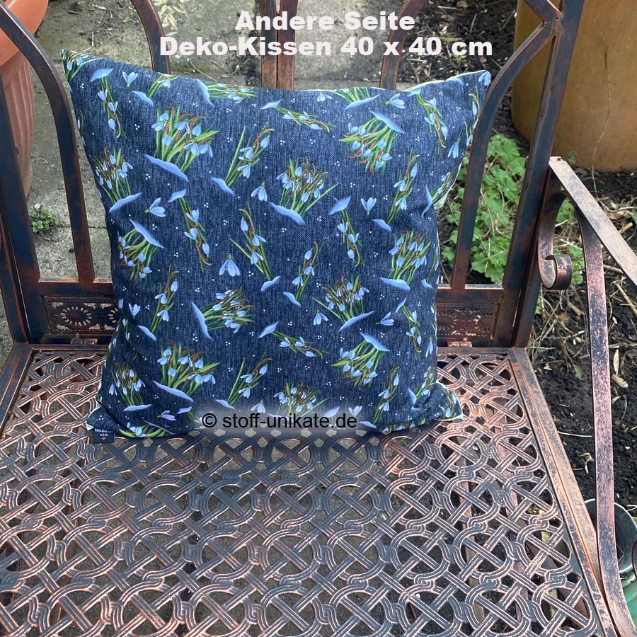 40 x 40 cm Dekokissen mit schwarzen Schneeglöckchenmotiven und blättern. Stoff-Unikate handmade in germany