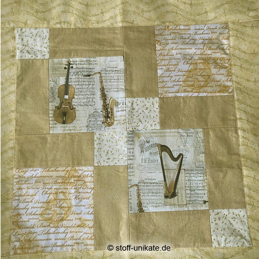 Details zur Mitteldecke mit Musikinstrumenten Klassische Musik. Stoff-Unikate handmade in Germany