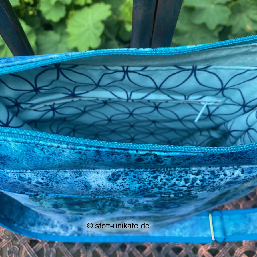 Innentasche der Book-Bag mit Schildkröten. Stoff-Unikate handmade in Germany