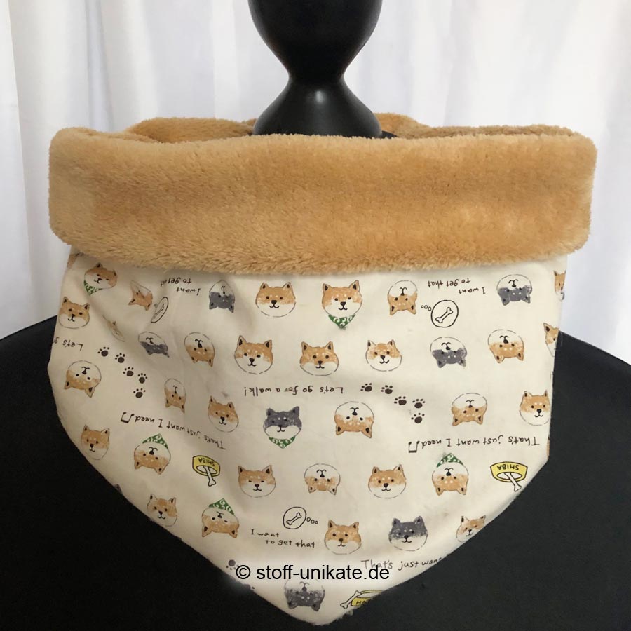 halstuch-loop und wendeloop mit shiba-inu-hundemotiven in beigetönen. Stoff-unikate handmade in germany