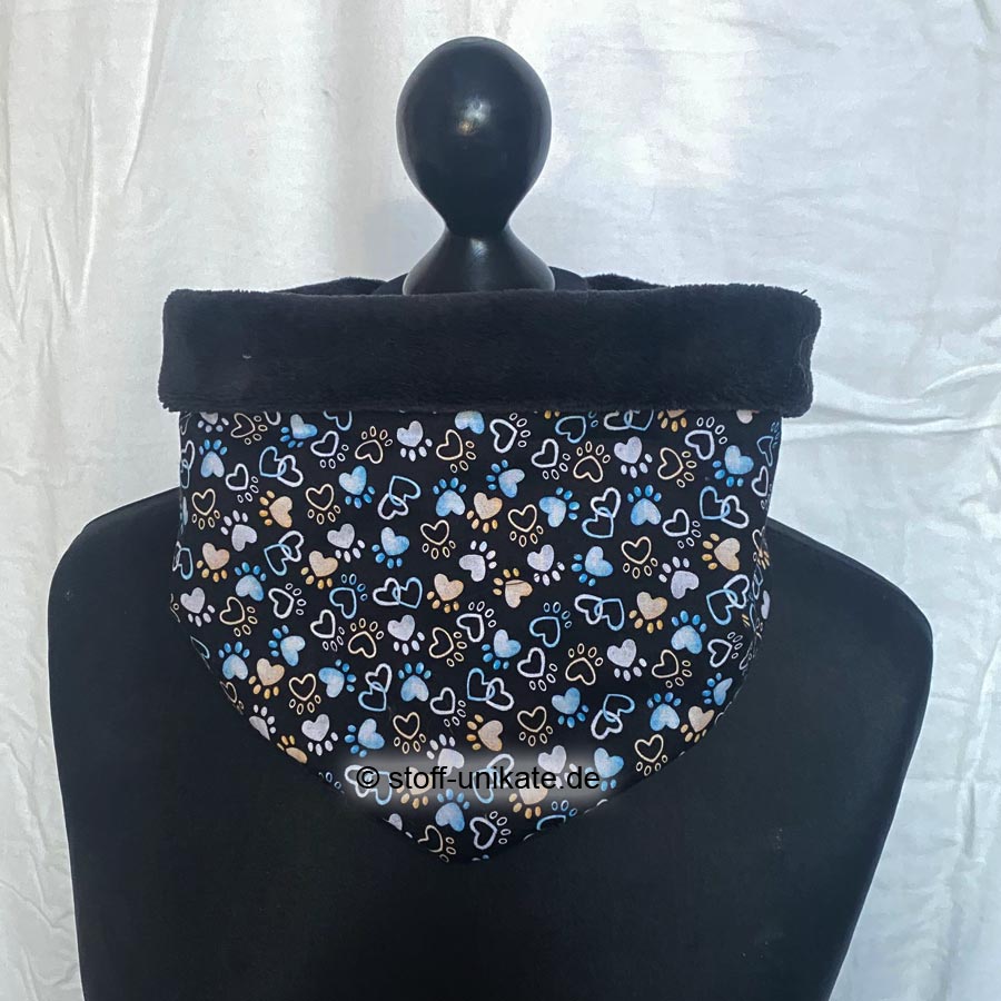 Halstuch-Loop, wendeloop mit blauen Herzen und Pfotenmotiven. Stoff-Unikate handmade in Germany
